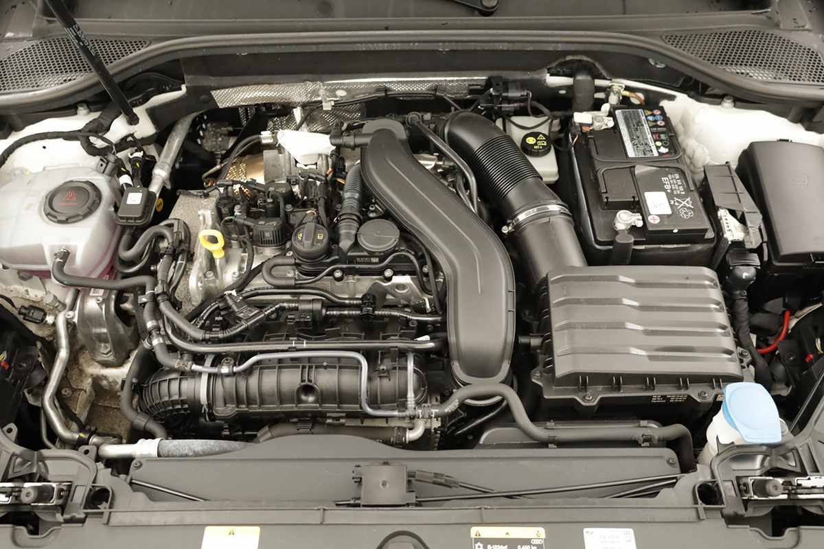 audi-q2-2023-gasolina-1498cc