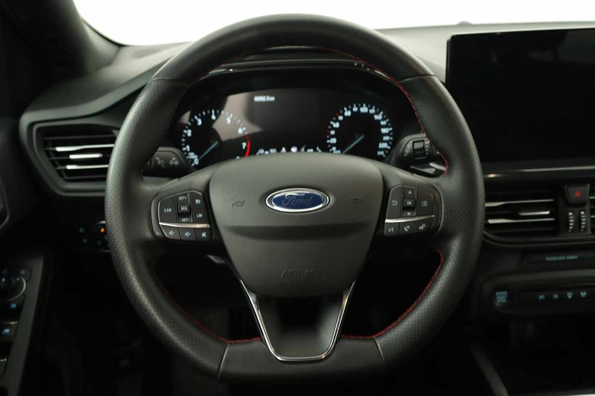 ford-focus-2025-gasolina-998cc