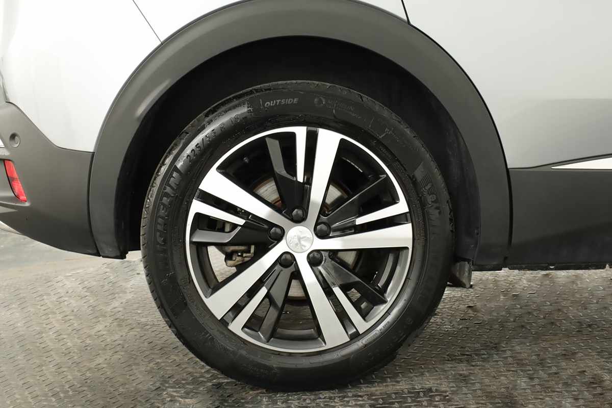 peugeot-3008-2024-gasolina-1199cc