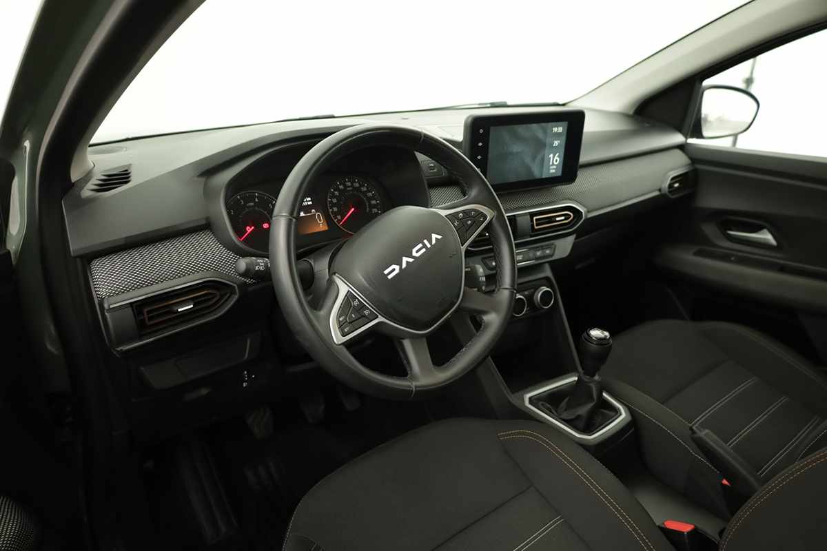 dacia-sandero-2024-gasolina-999cc