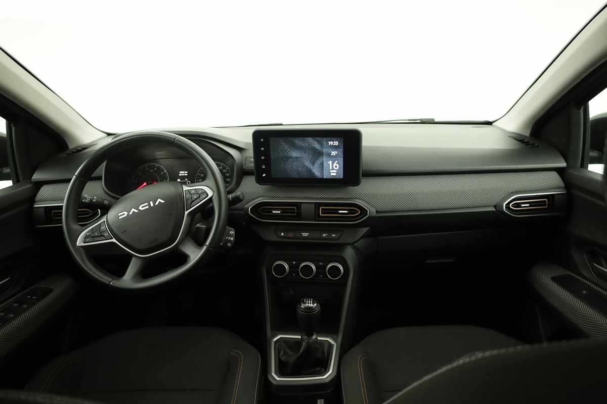dacia-sandero-2024-gasolina-999cc
