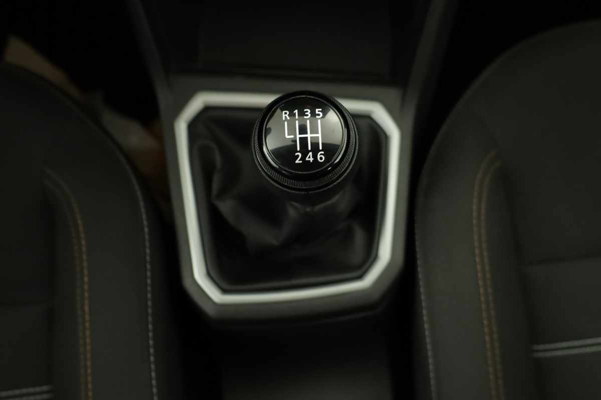 dacia-sandero-2024-gasolina-999cc
