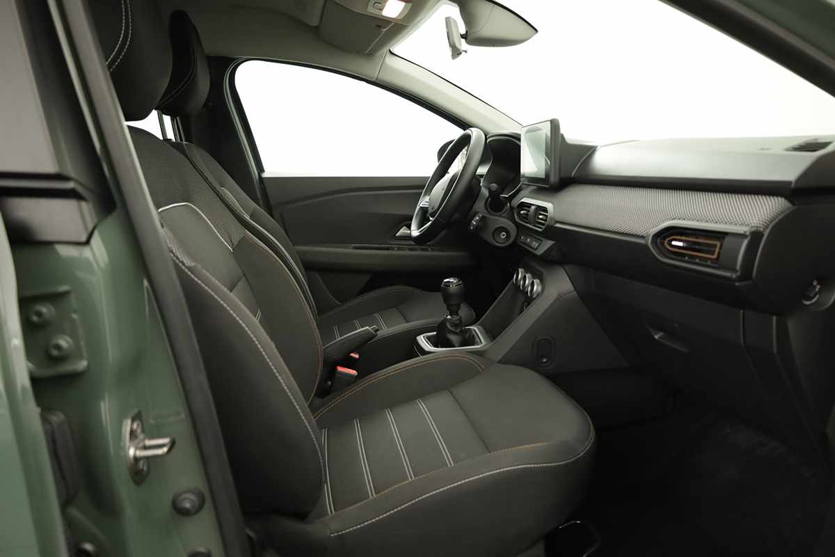 dacia-sandero-2024-gasolina-999cc