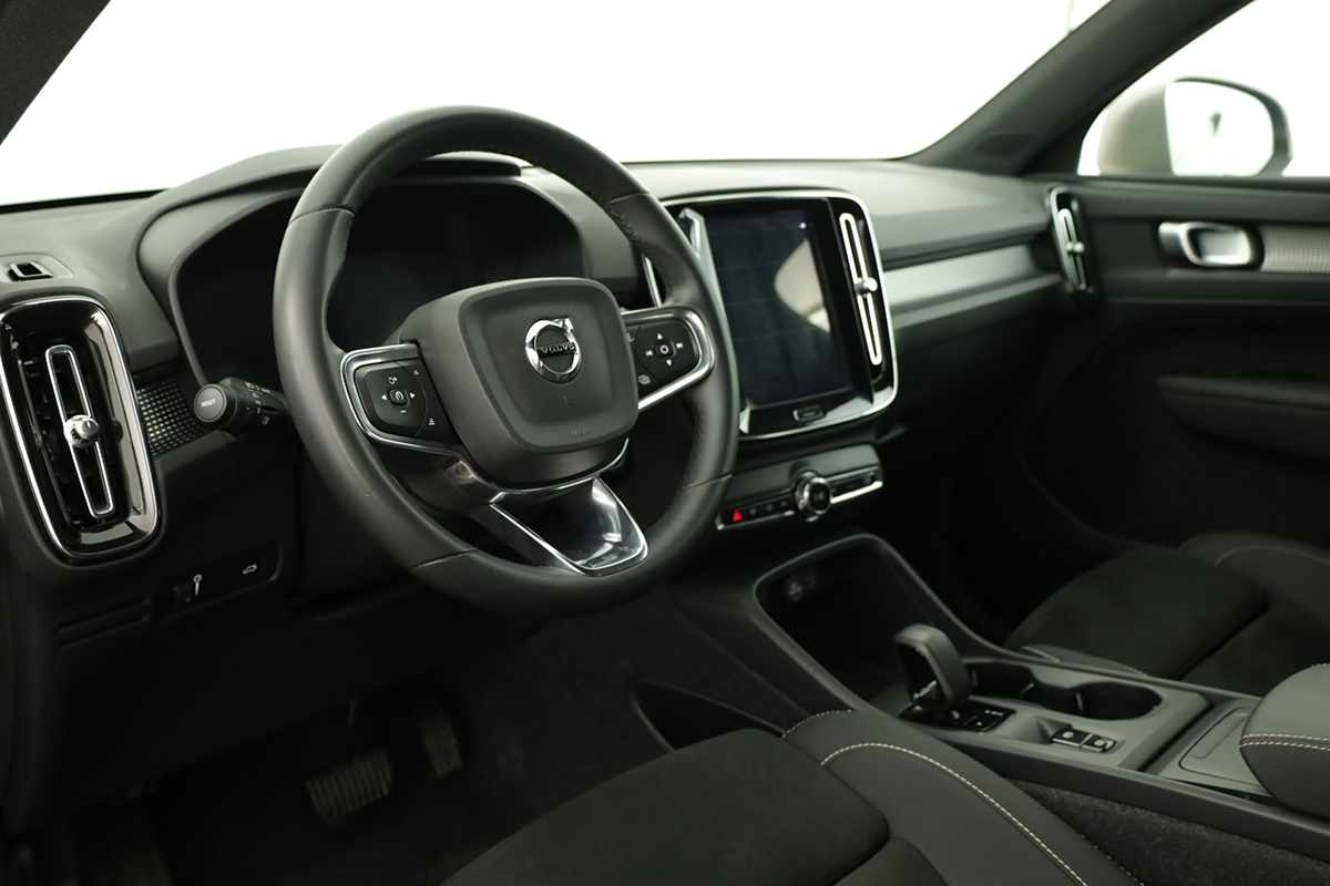 volvo-xc40-2024-gasolina-1477cc