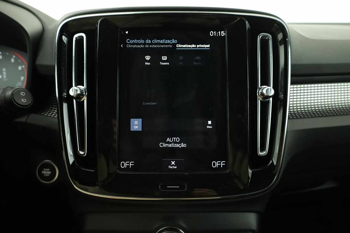 volvo-xc40-2024-gasolina-1477cc