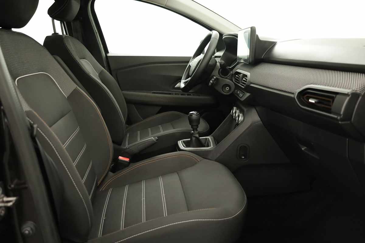 dacia-sandero-2024-gasolina-999cc