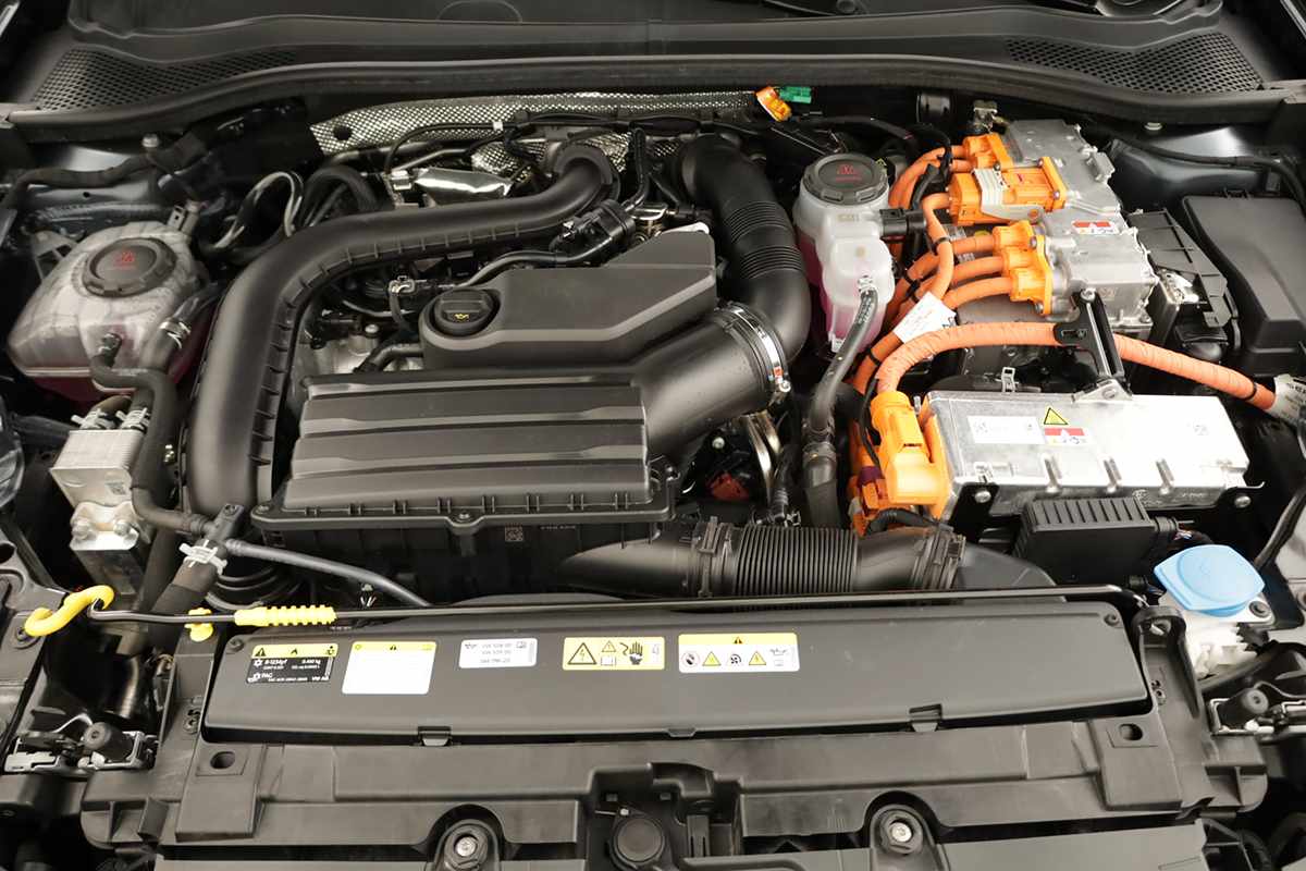 seat-leon-st-2025-hibrido-a-gasolina-1498cc