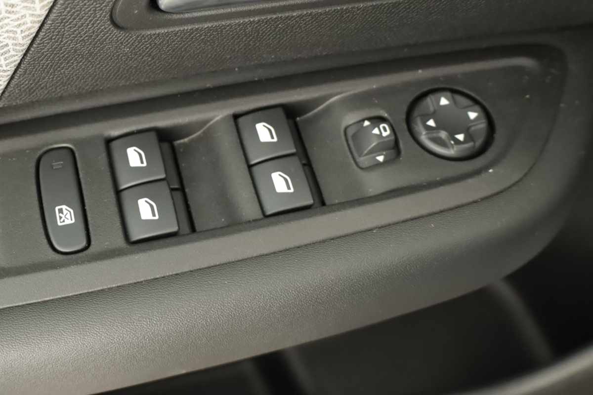 citroen-c4-2024-gasolina-1199cc