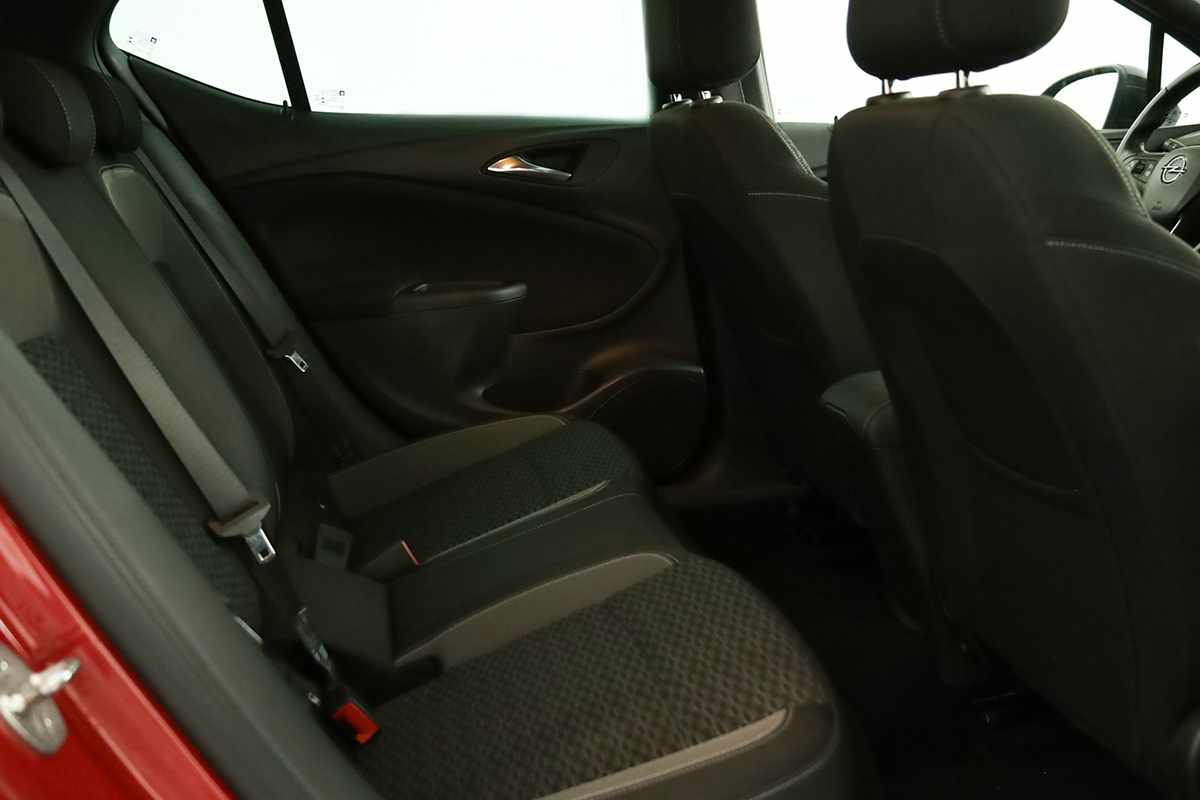 opel-astra-2019-gasolina-1199cc
