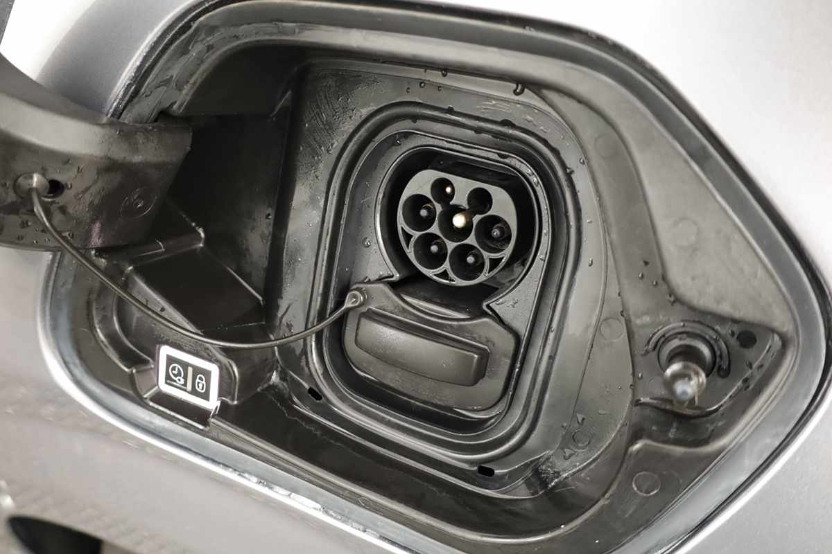 peugeot-e-208-2025-eletrico-0cc
