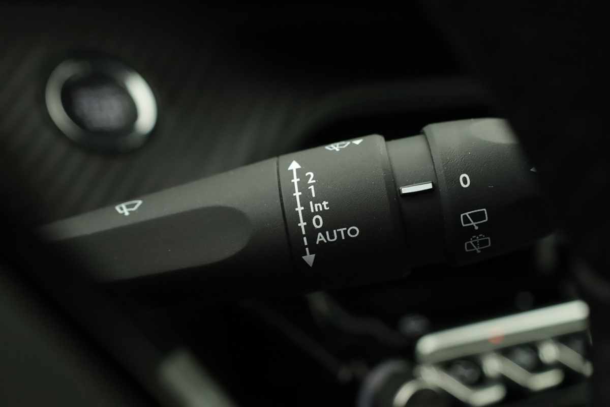peugeot-e-208-2025-eletrico-0cc