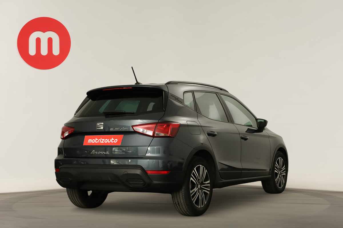 seat-arona-2023-gasolina-999cc