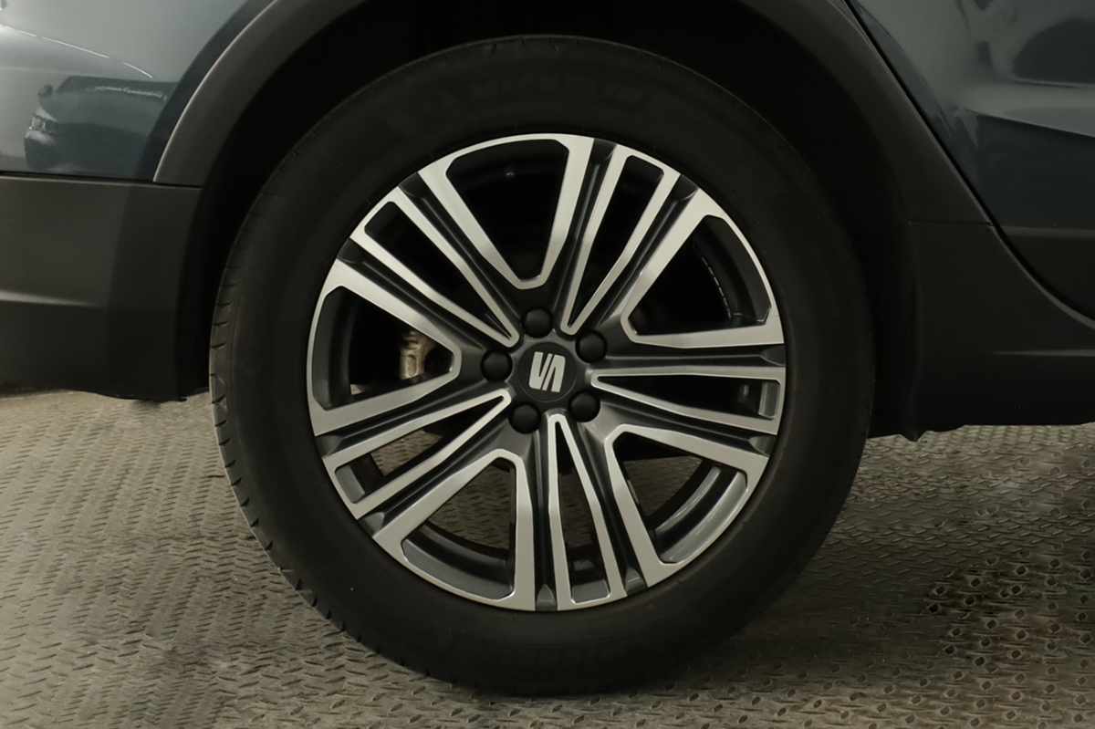 seat-arona-2023-gasolina-999cc