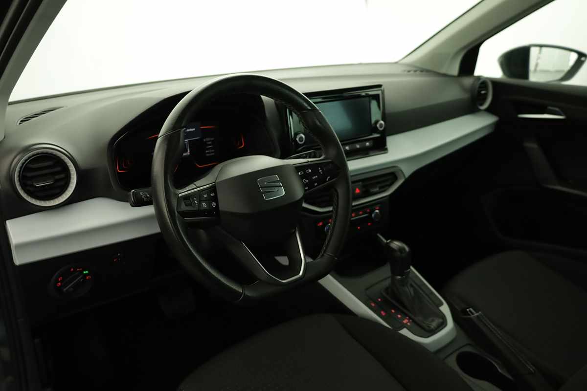 seat-arona-2023-gasolina-999cc
