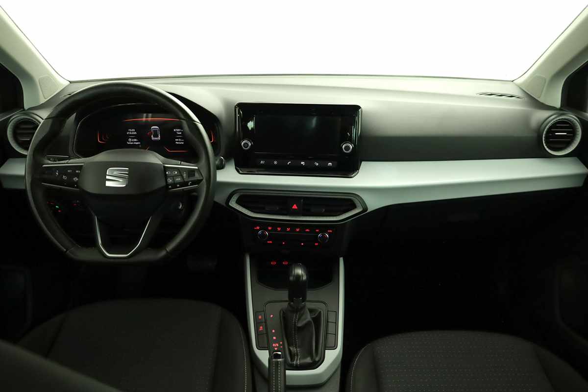 seat-arona-2023-gasolina-999cc