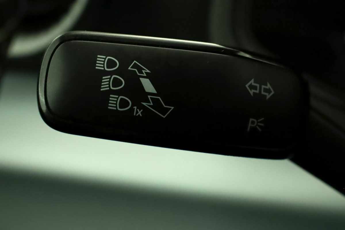 seat-arona-2023-gasolina-999cc