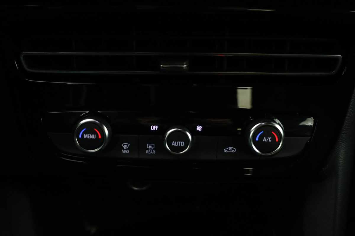 opel-mokka-2024-gasolina-1199cc