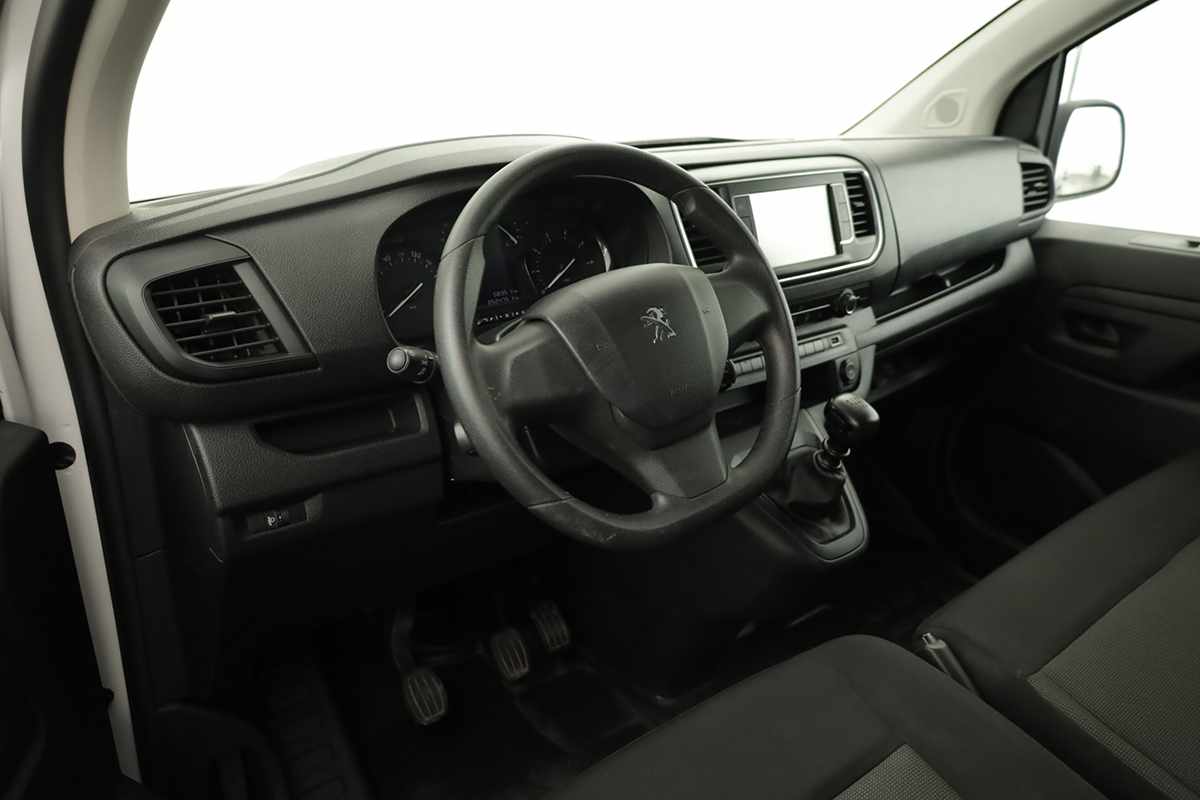 peugeot-expert-2024-diesel-1499cc