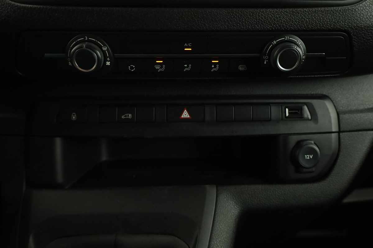 peugeot-expert-2024-diesel-1499cc