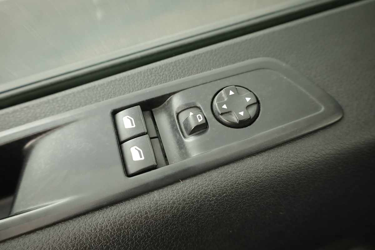 peugeot-expert-2024-diesel-1499cc
