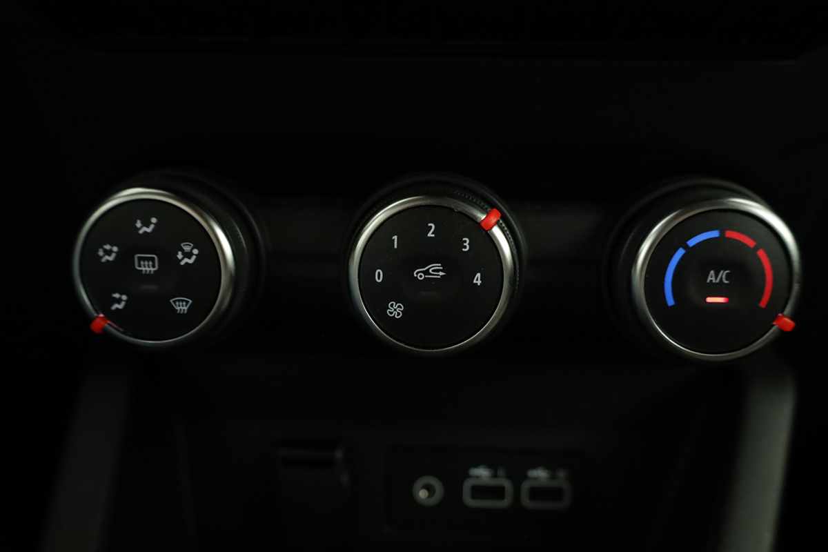 renault-clio-2024-gpl-999cc
