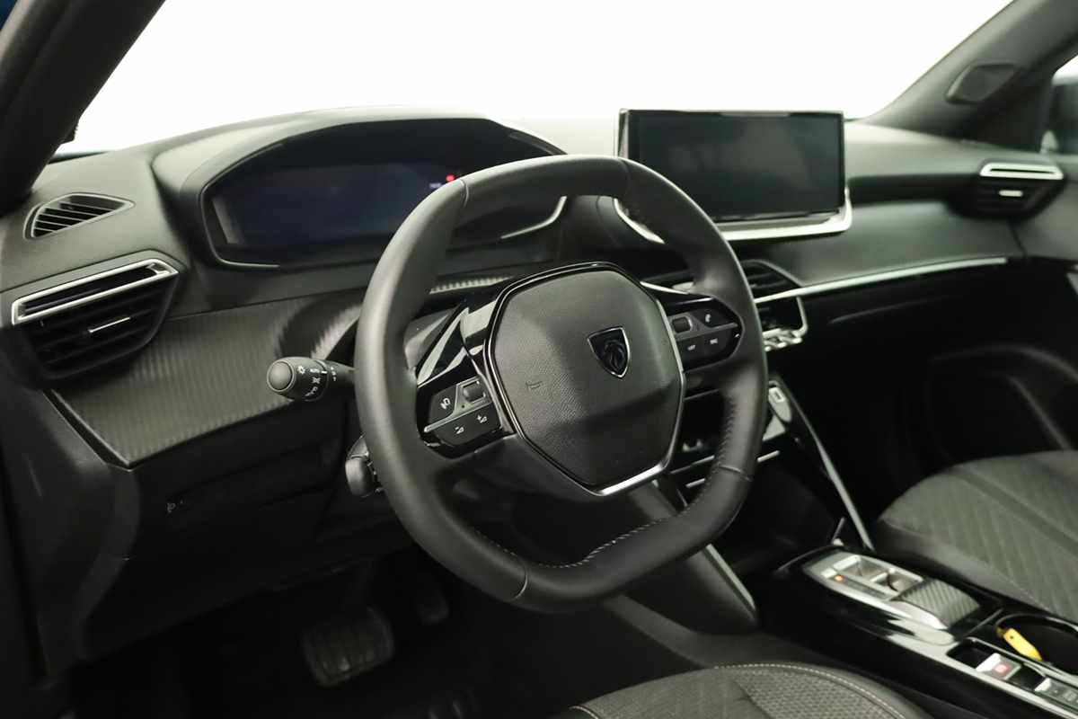 peugeot-e-2008-2025-eletrico-0cc