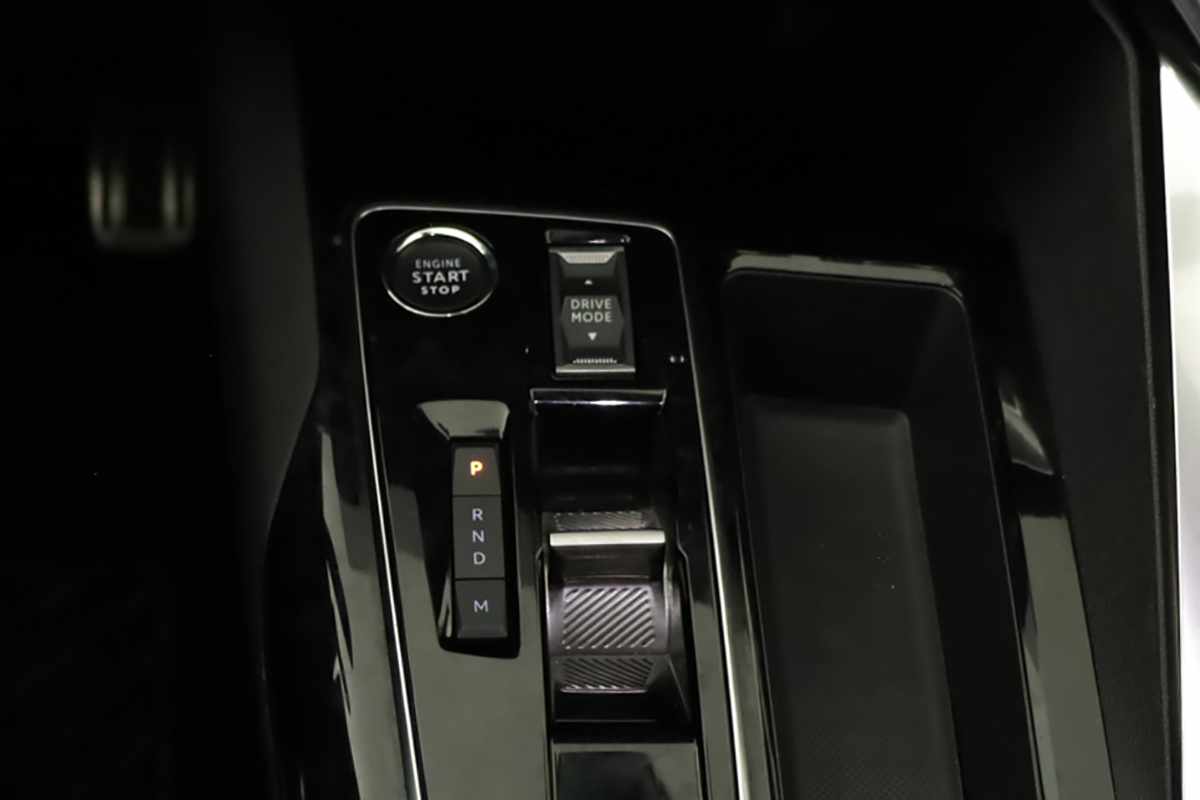 peugeot-3008-2024-gasolina-1199cc