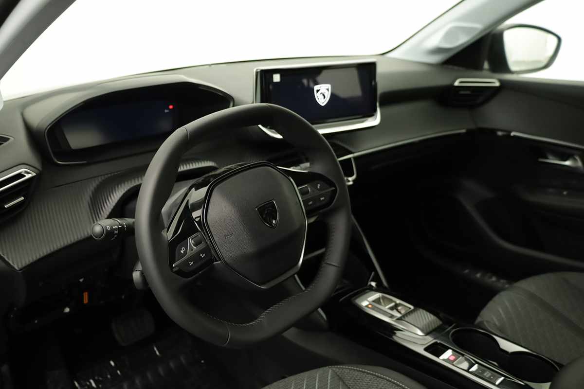 peugeot-208-2026-gasolina-1199cc