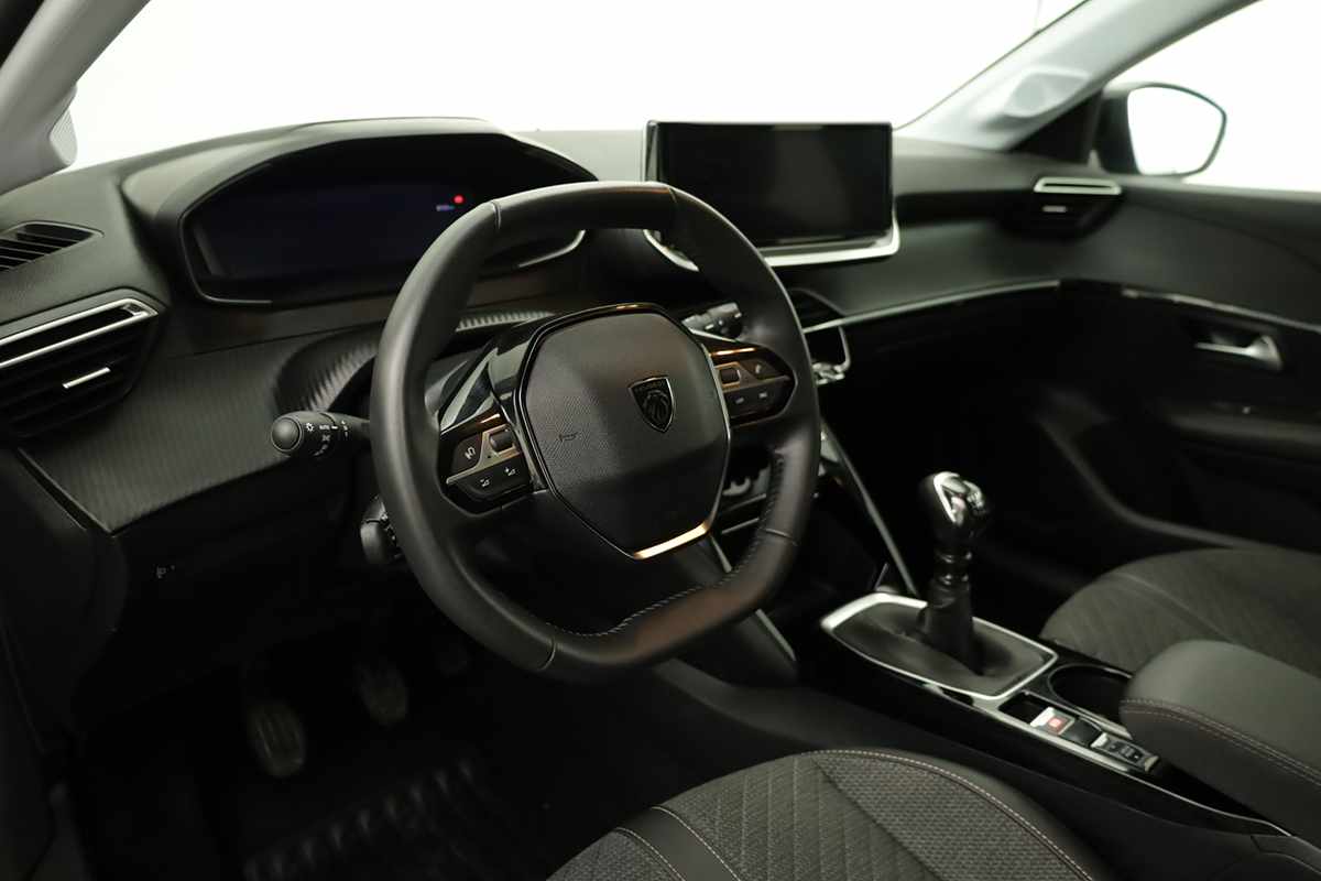 peugeot-208-2025-gasolina-1199cc