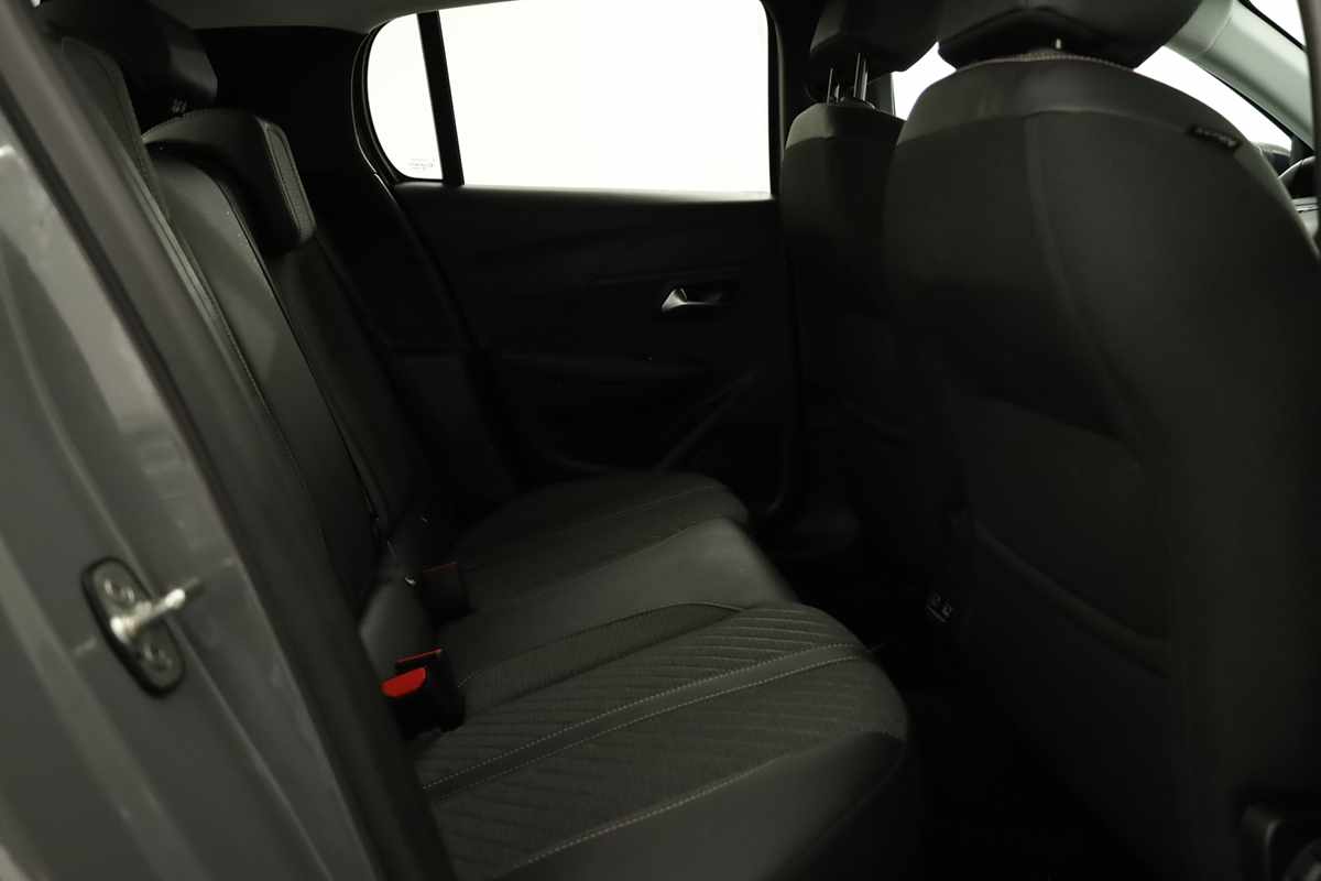 peugeot-208-2025-gasolina-1199cc