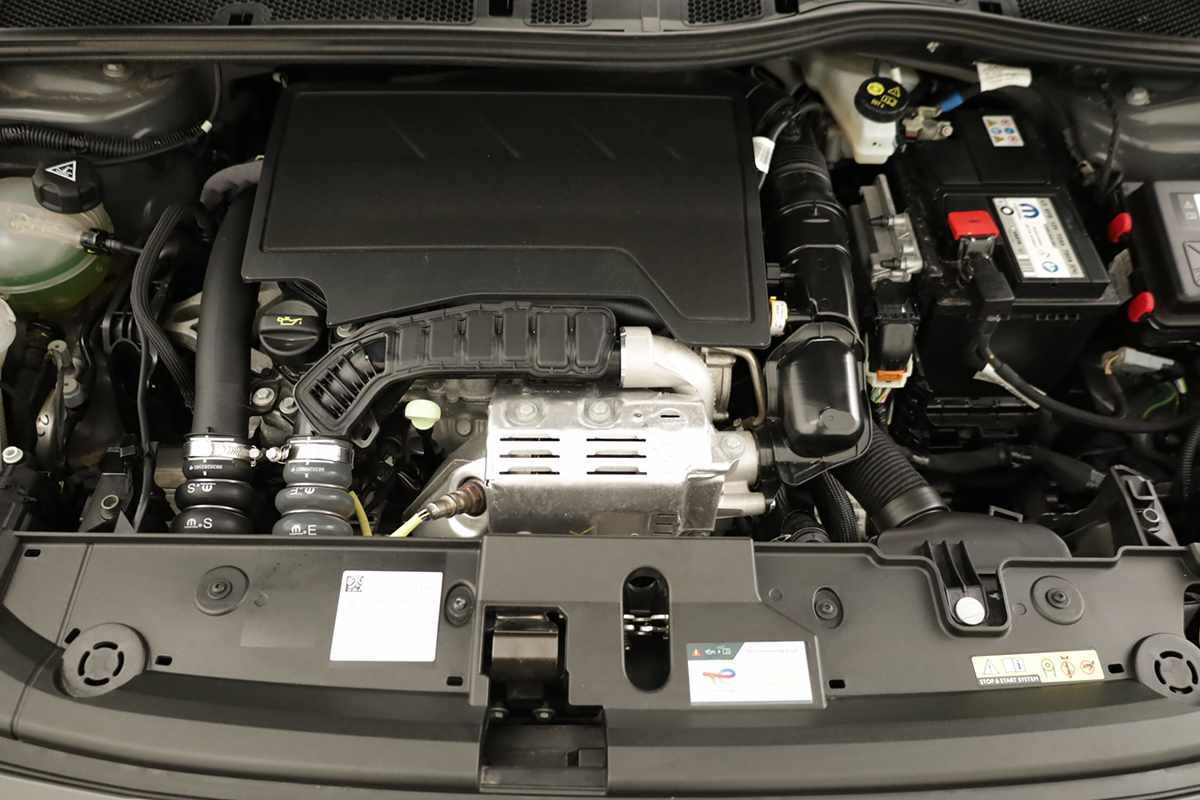 peugeot-208-2025-gasolina-1199cc