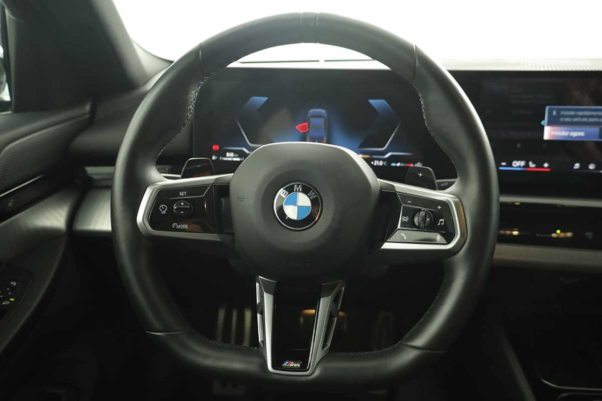 bmw-serie-5-2024-diesel-1995cc