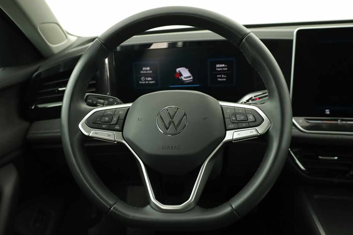 volkswagen-passat-variant-2025-hibrido-a-gasolina-1498cc