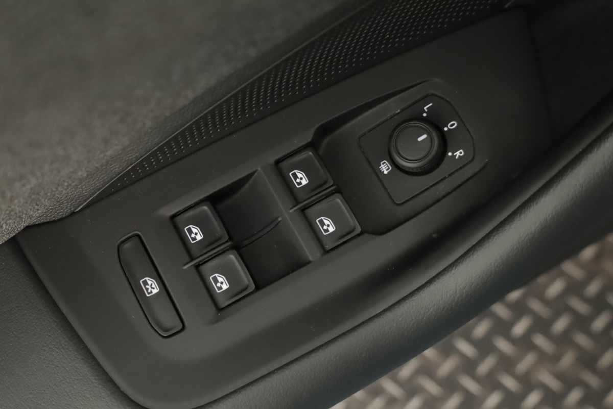 volkswagen-passat-variant-2025-hibrido-a-gasolina-1498cc