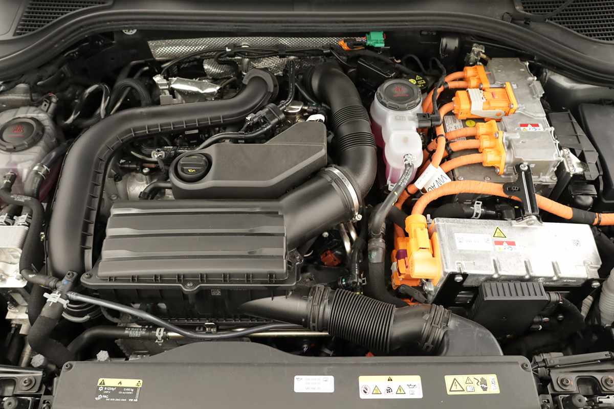 volkswagen-passat-variant-2025-hibrido-a-gasolina-1498cc
