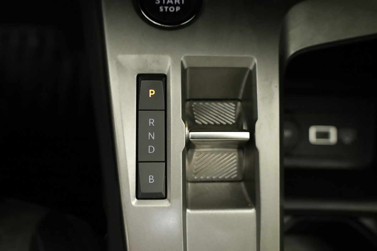 peugeot-408-2024-hibrido-a-gasolina-1598cc