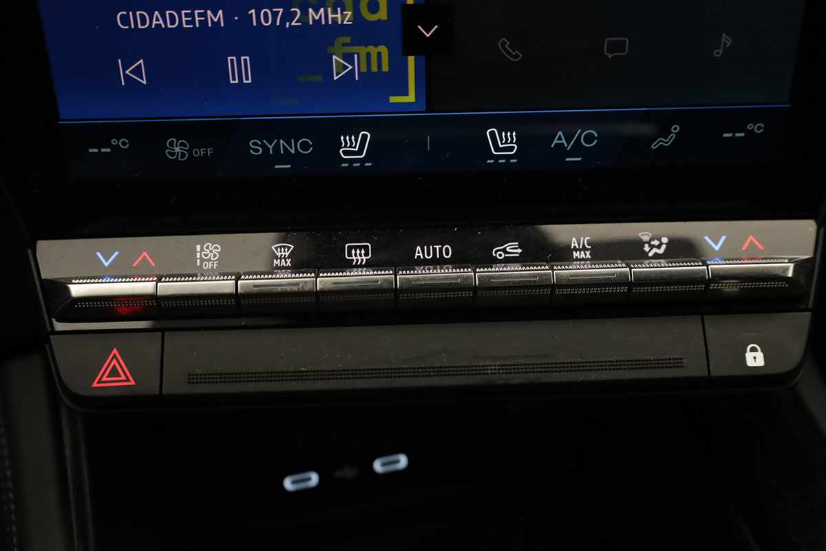 renault-rafale-2025-hibrido-a-gasolina-1199cc