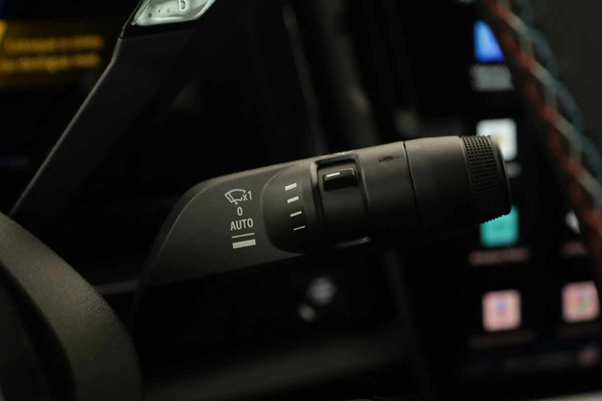 renault-rafale-2025-hibrido-a-gasolina-1199cc