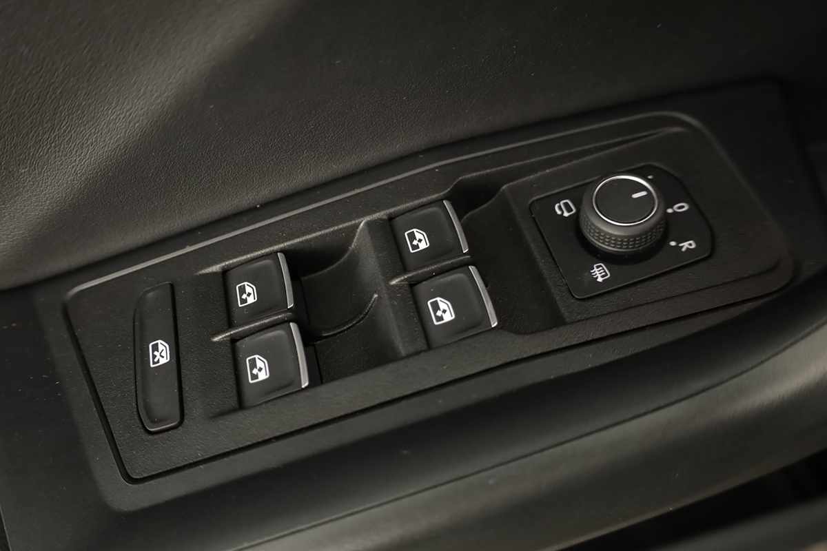 volkswagen-t-roc-2025-gasolina-999cc