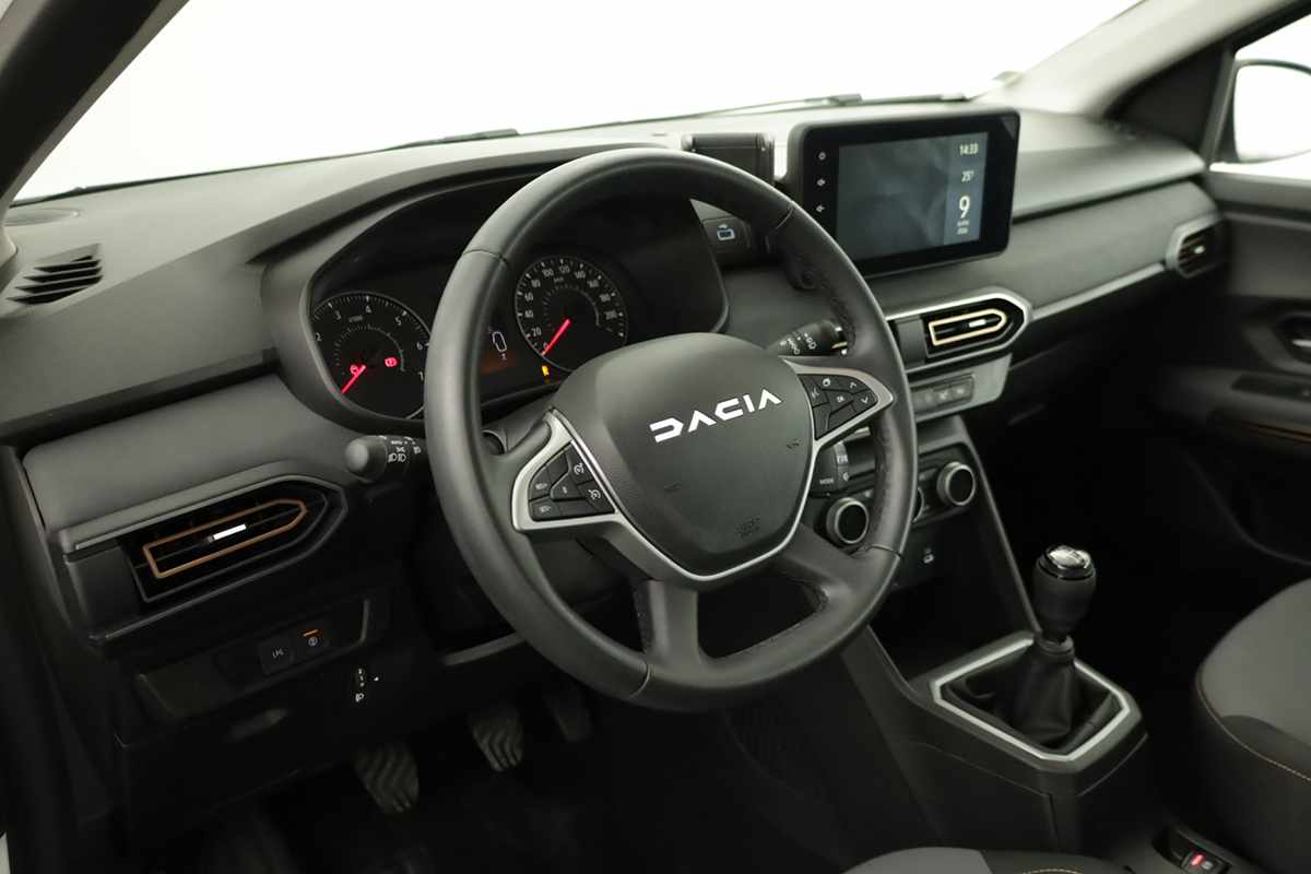dacia-sandero-2024-gasolina-999cc