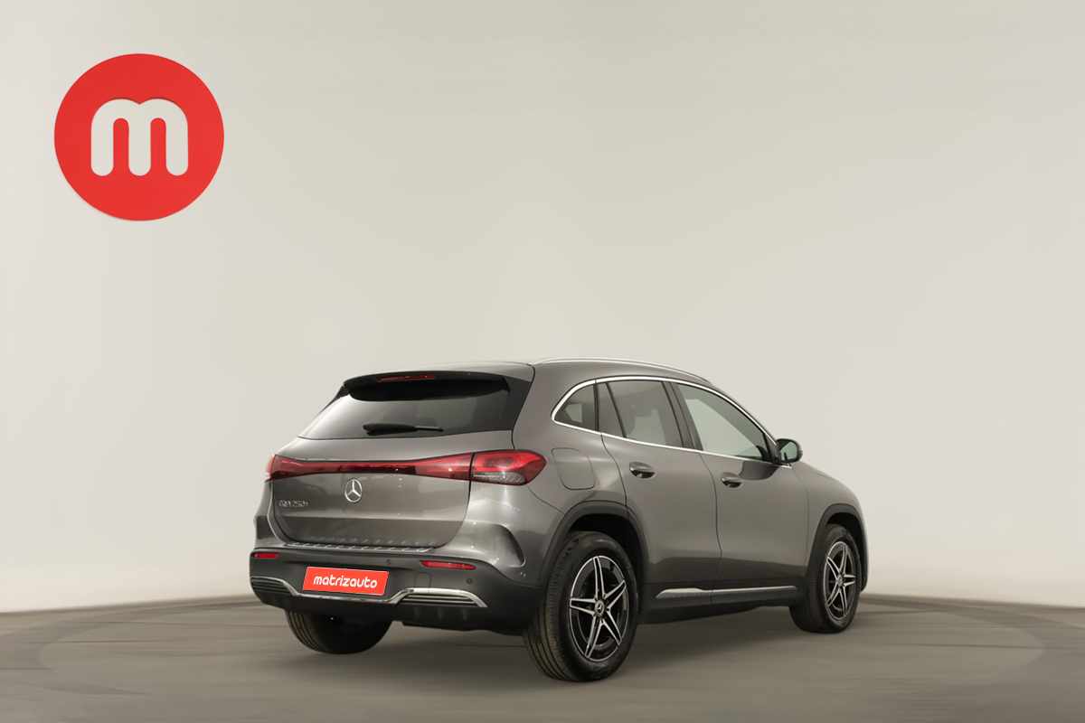 mercedes-benz-eqa-2023-eletrico-0cc