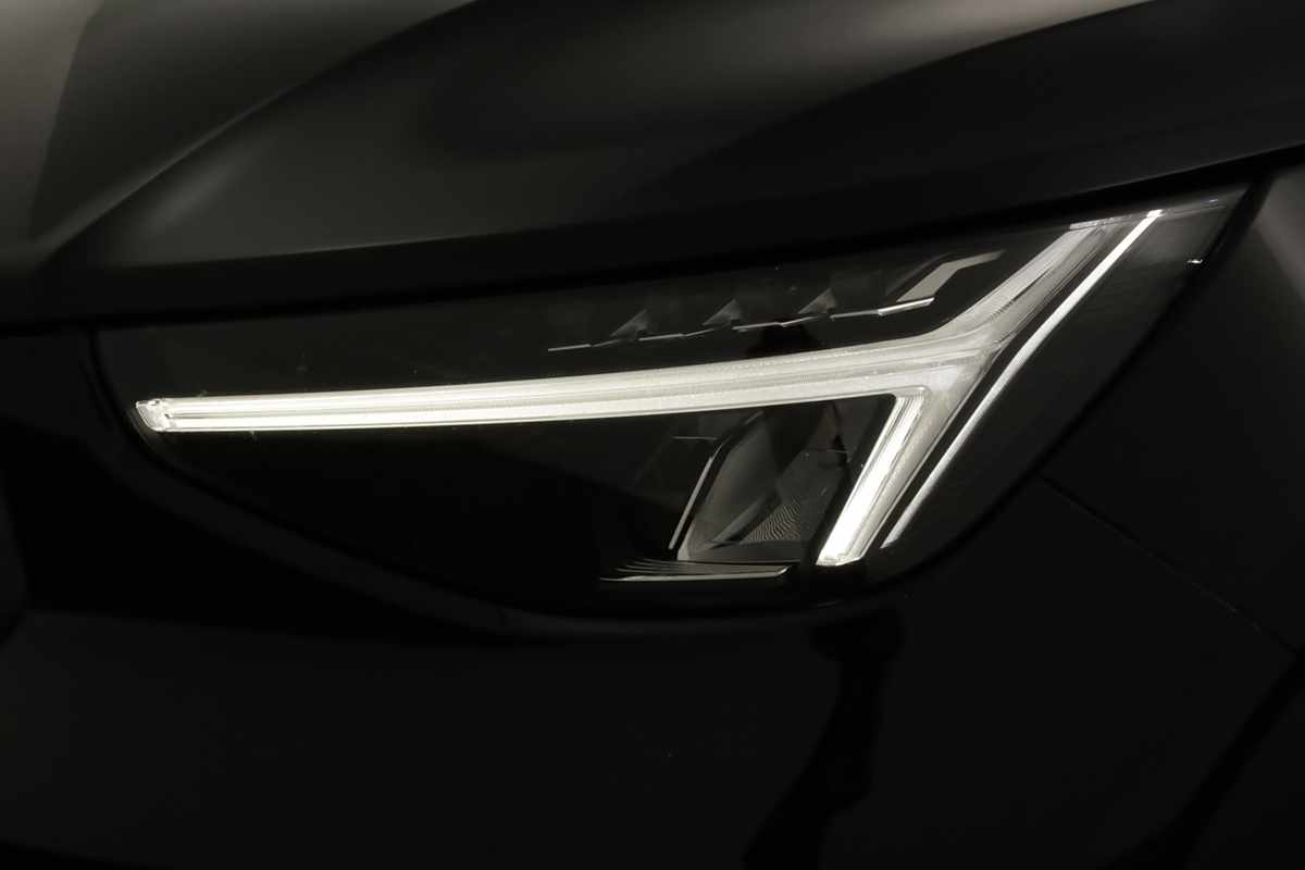 volvo-xc40-2024-gasolina-1477cc