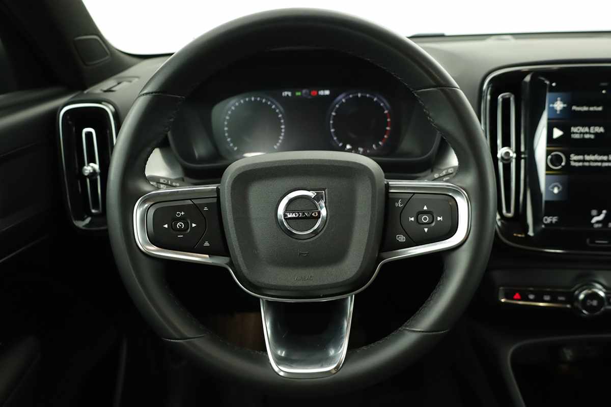 volvo-xc40-2024-gasolina-1477cc