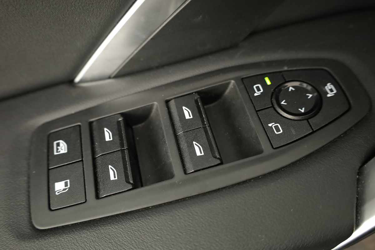 bmw-x1-2025-hibrido-a-gasolina-1499cc