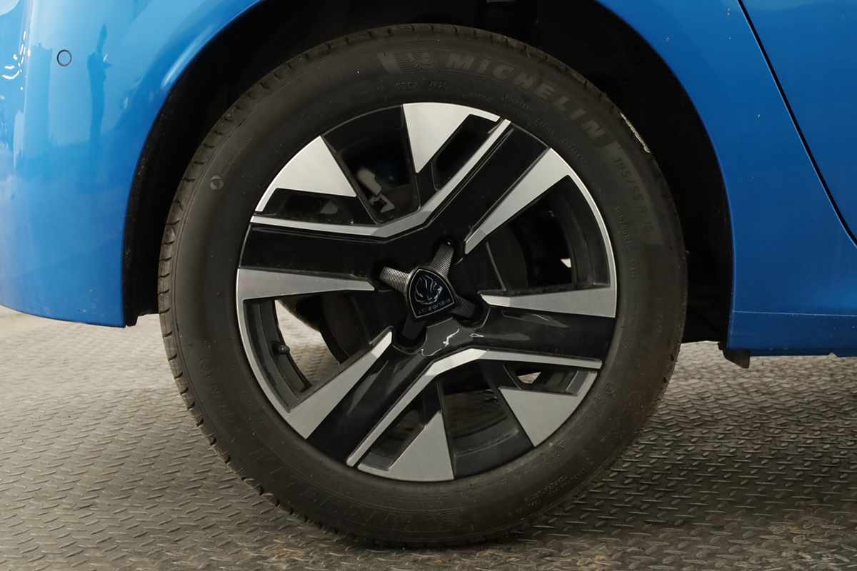 peugeot-208-2026-gasolina-1199cc