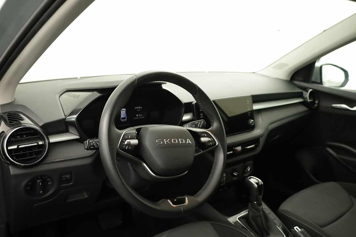 skoda-fabia-2025-gasolina-999cc