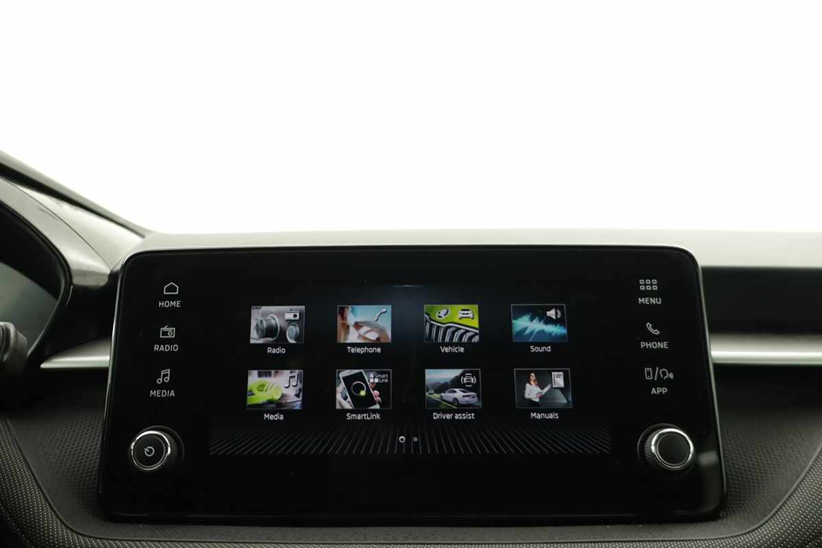 skoda-fabia-2025-gasolina-999cc