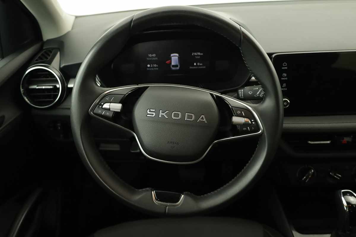 skoda-fabia-2025-gasolina-999cc
