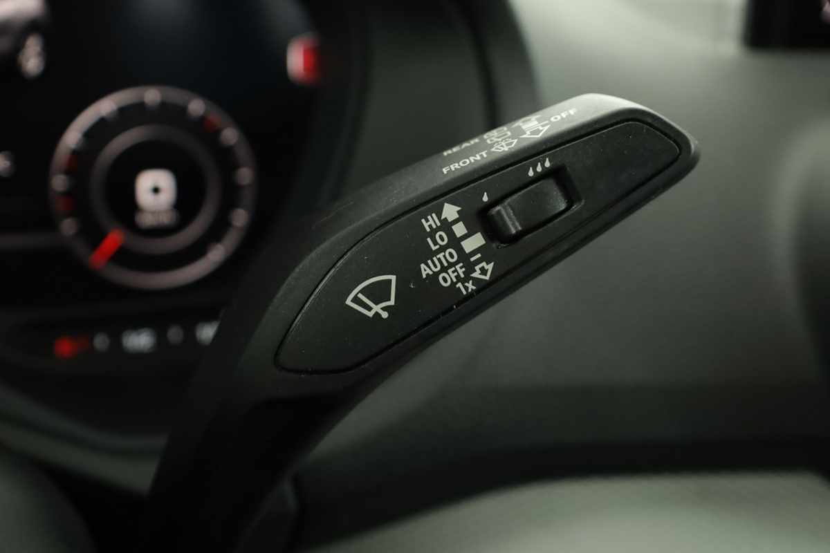 audi-q2-2023-gasolina-1498cc