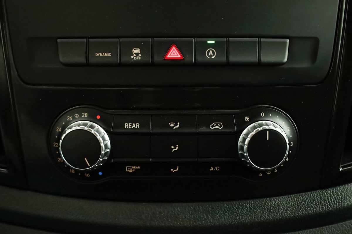 mercedes-benz-vito-tourer-2023-diesel-1950cc